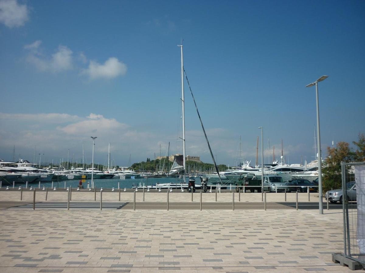 sun beach Juan-les-Pins Bagian luar foto