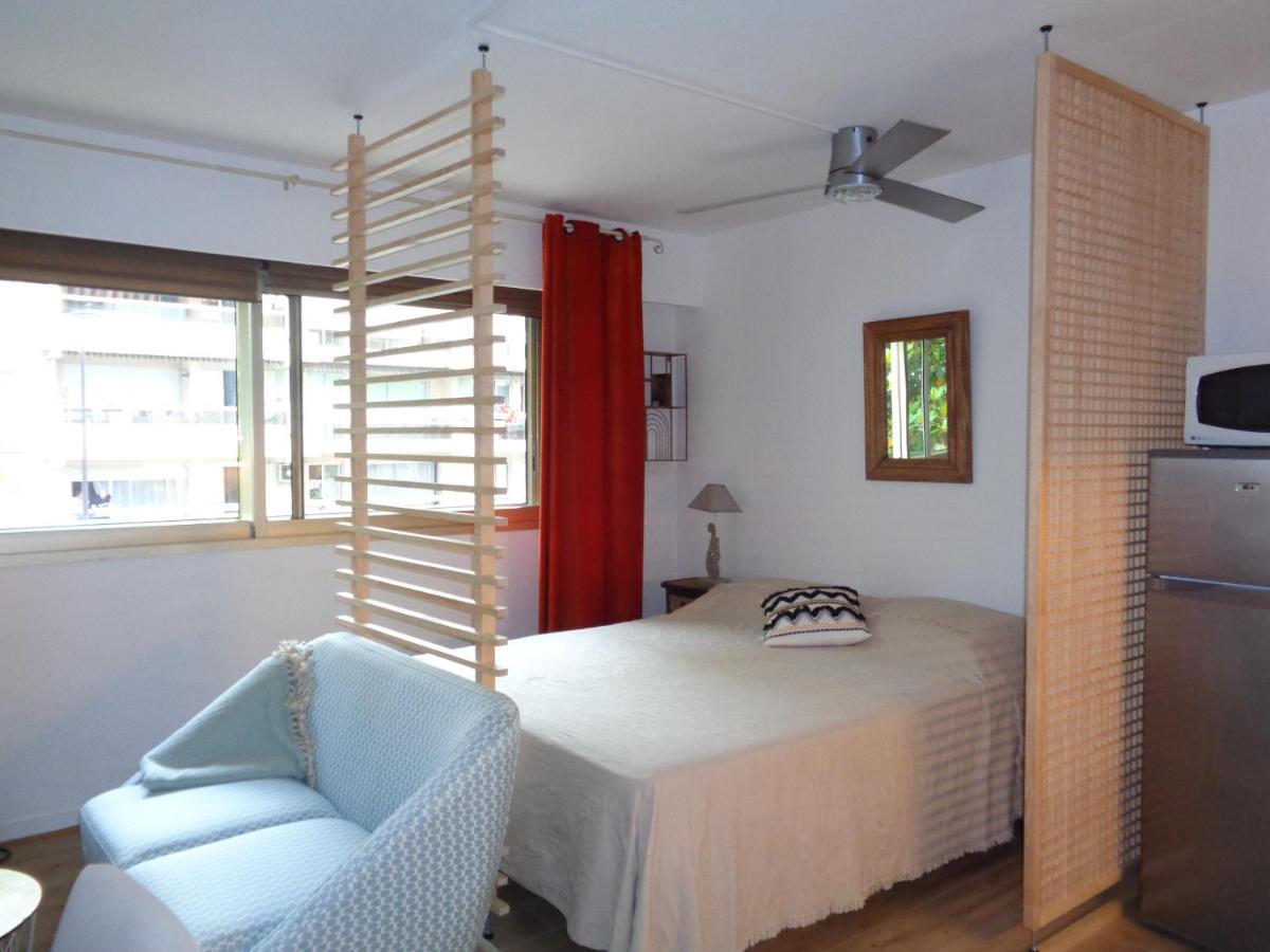 sun beach Juan-les-Pins Bagian luar foto